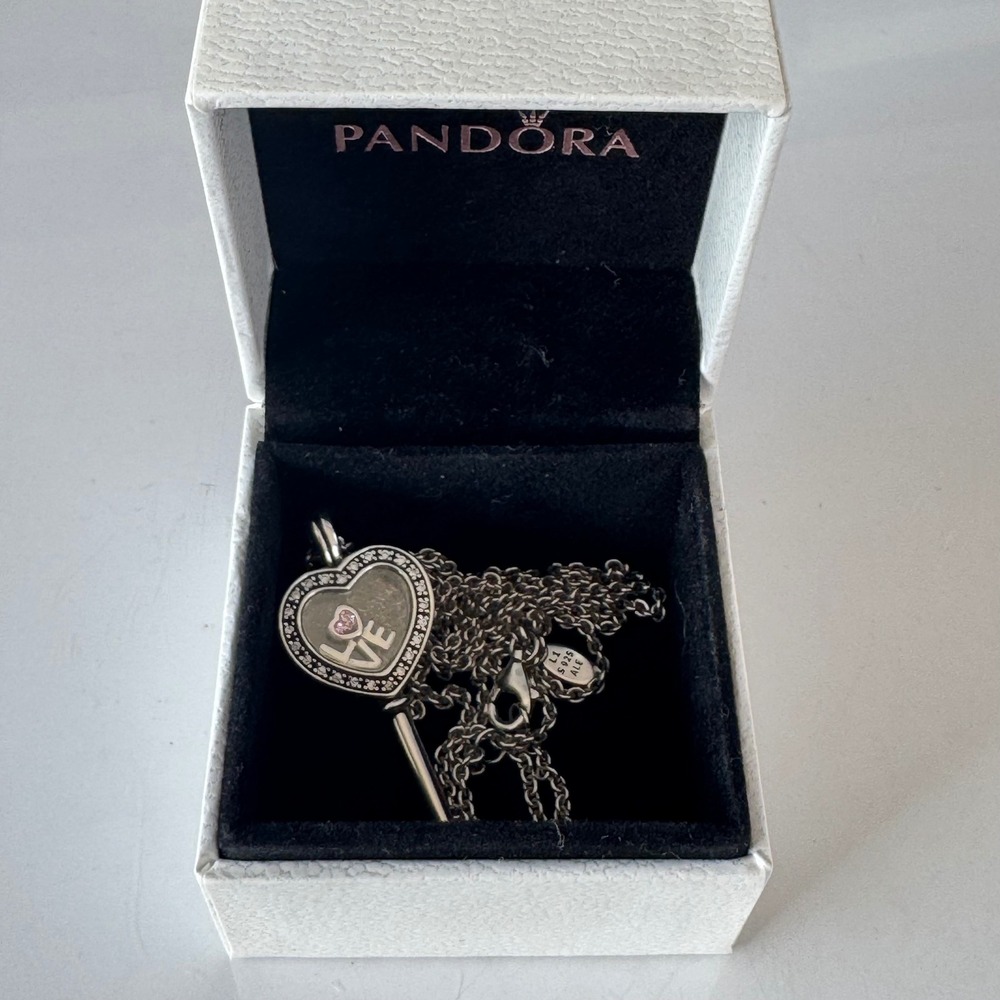 Pandora Sterling 925 31.5" chain Floating Heart Locket Key Necklace LOVE petite